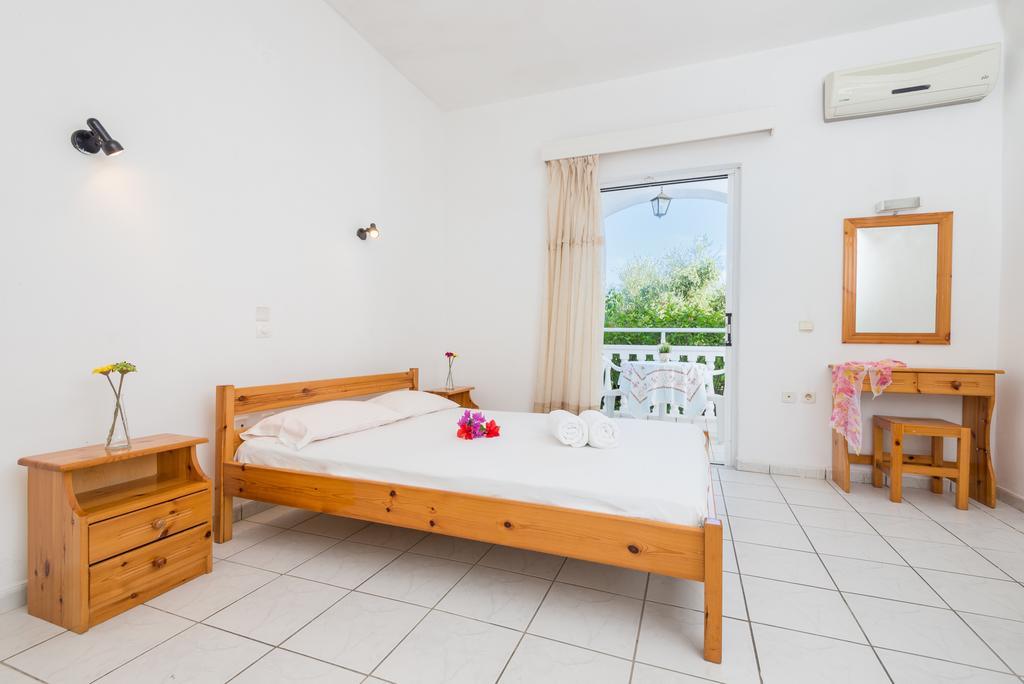 Tassos & Marios Apartments I Laganas Chambre photo